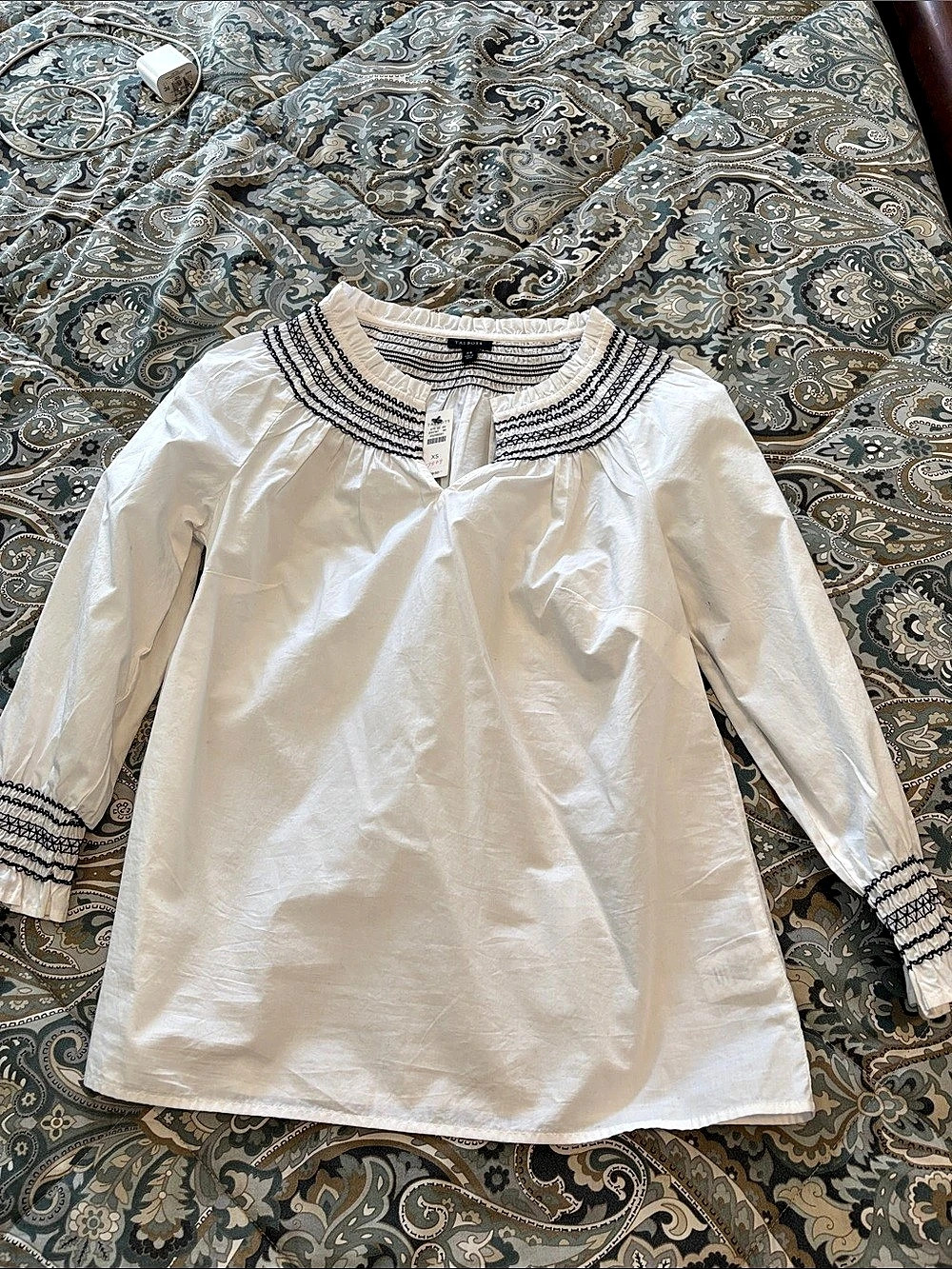 Talbots Smocked Embroidered Popover Top Embroidered Tunic White & Black Size XS